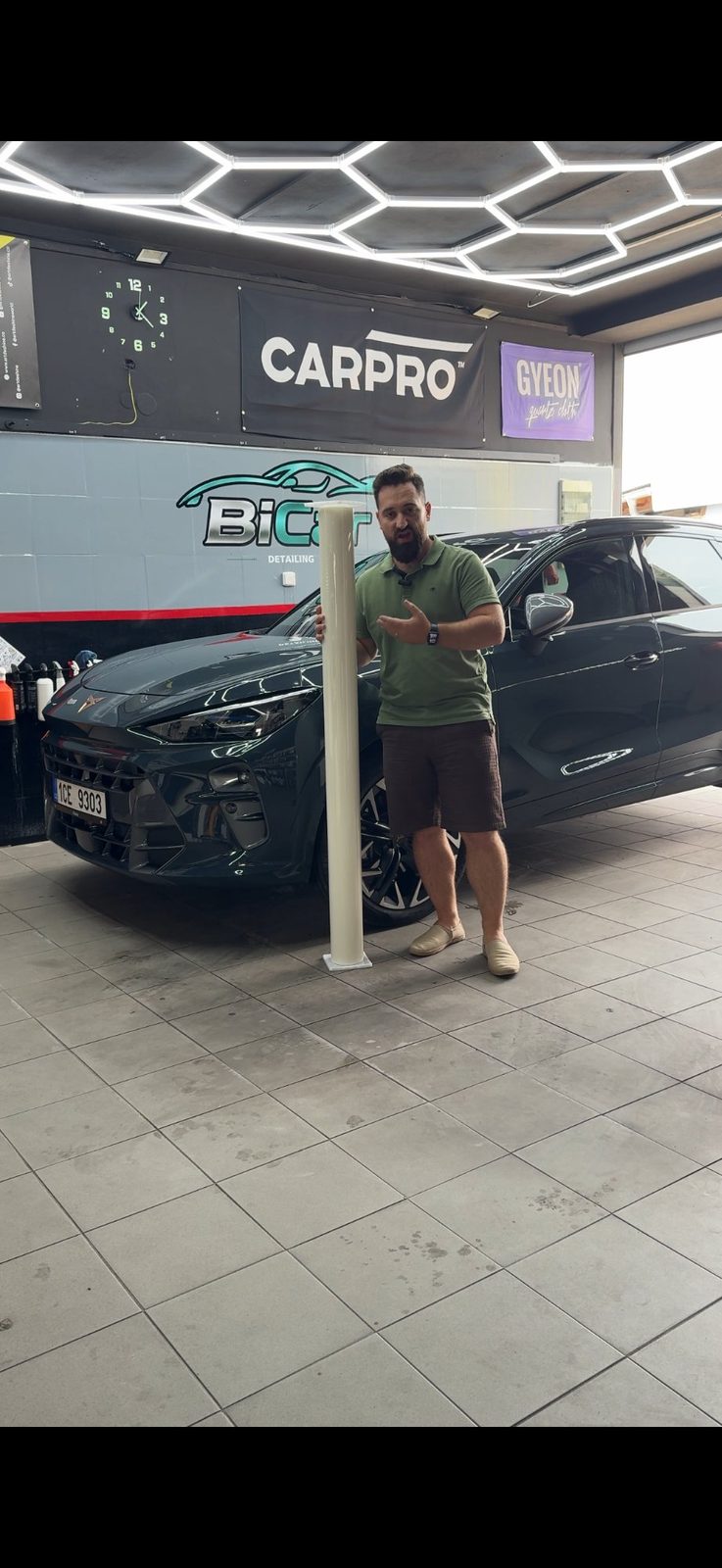 Richard s PPF fólií v detailing studiu